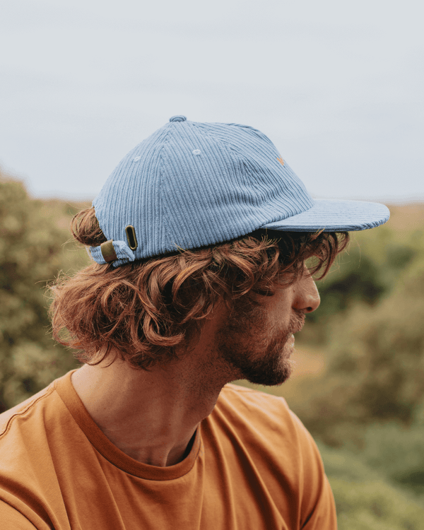 Gorro vintage celeste